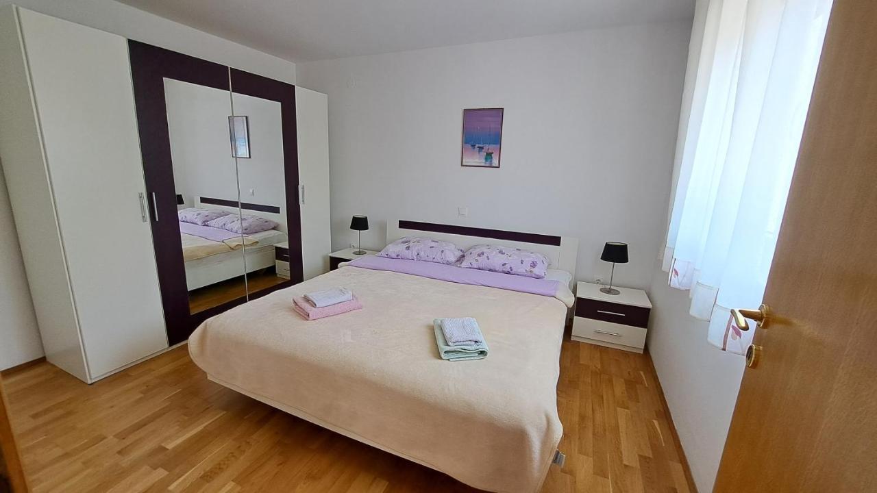 Cozy Apartments Baska Bagian luar foto