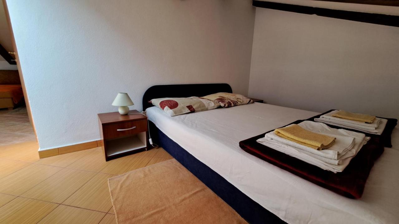 Cozy Apartments Baska Bagian luar foto